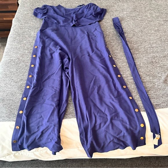Lulu’s strapless jumpsuit, midi length, size M - Picture 1 of 3